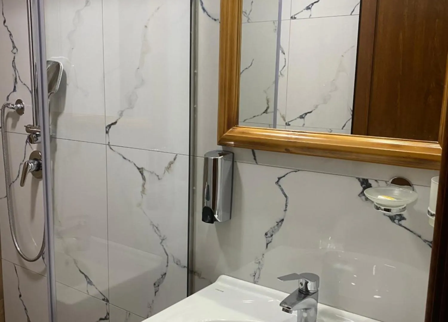 טת Gegest Hotel
